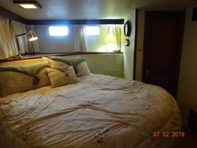 1975 Hatteras "58" LRC