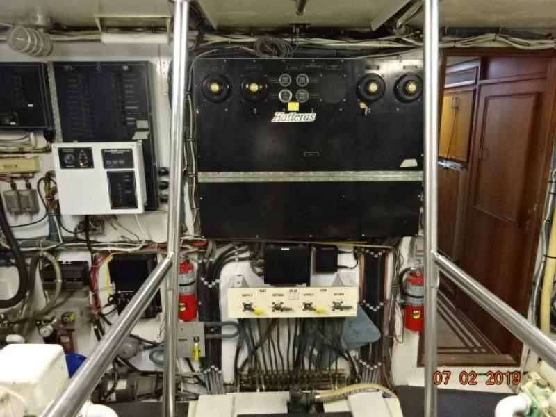 1975 Hatteras "58" LRC