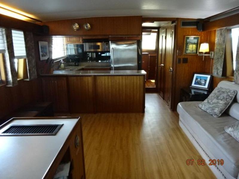 1975 Hatteras "58" LRC