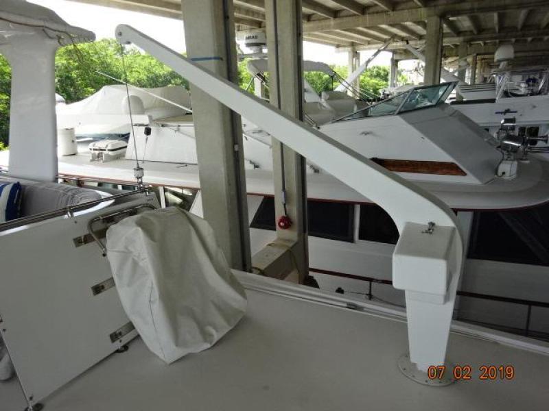 1975 Hatteras "58" LRC