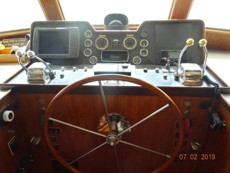 1975 Hatteras "58" LRC