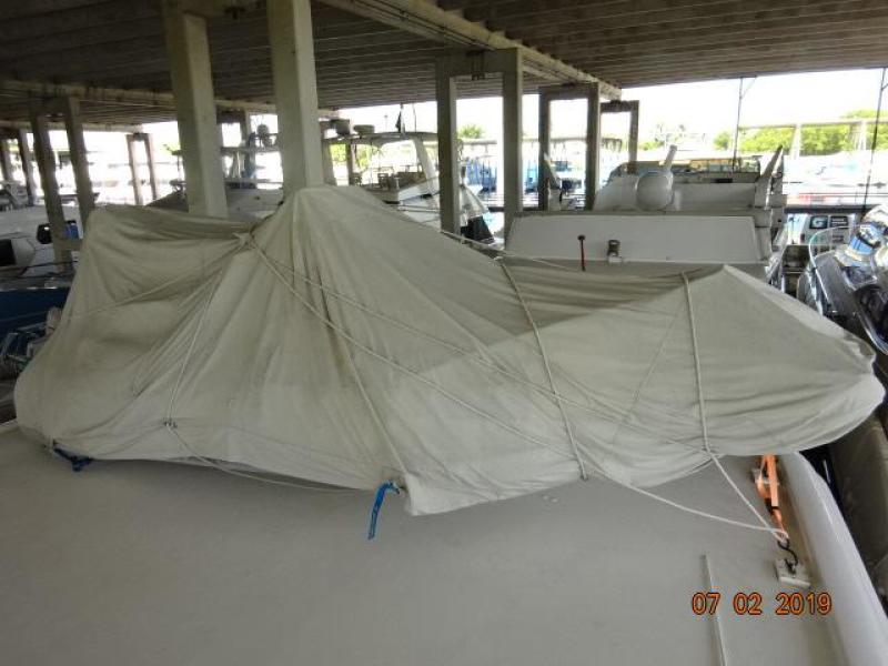 1975 Hatteras "58" LRC