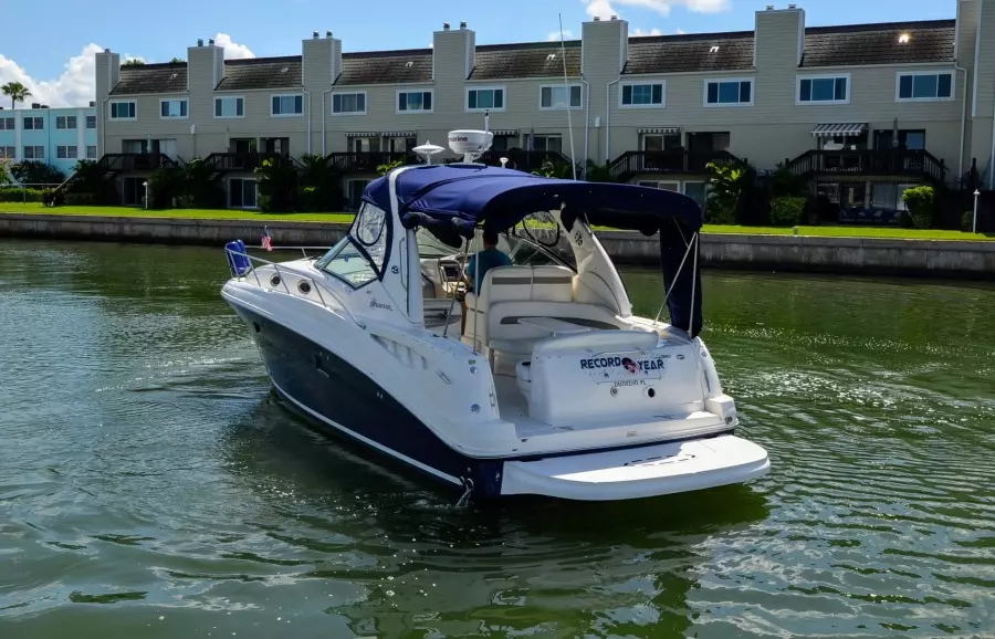 2005 Sea Ray 320 Sundancer