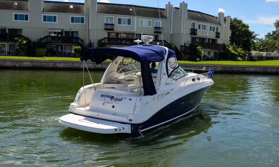 2005 Sea Ray 320 Sundancer