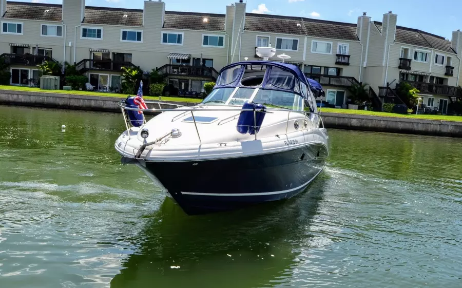 2005 Sea Ray 320 Sundancer