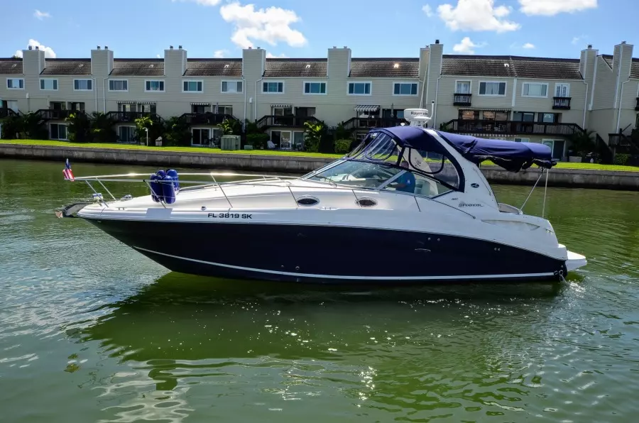 2005 Sea Ray 320 Sundancer