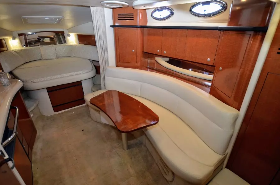 2005 Sea Ray 320 Sundancer