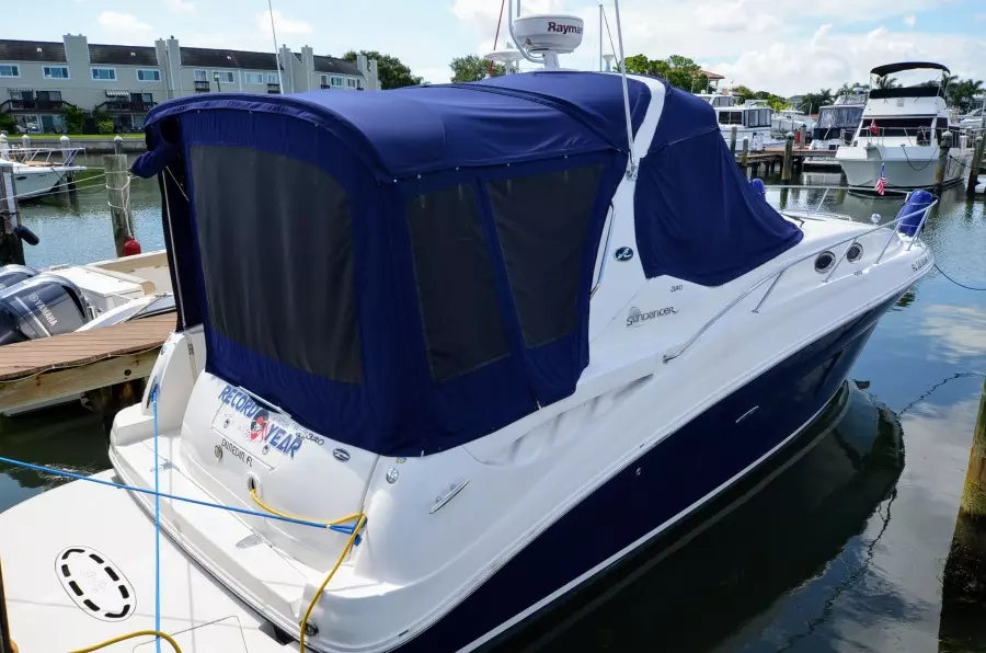 2005 Sea Ray 320 Sundancer