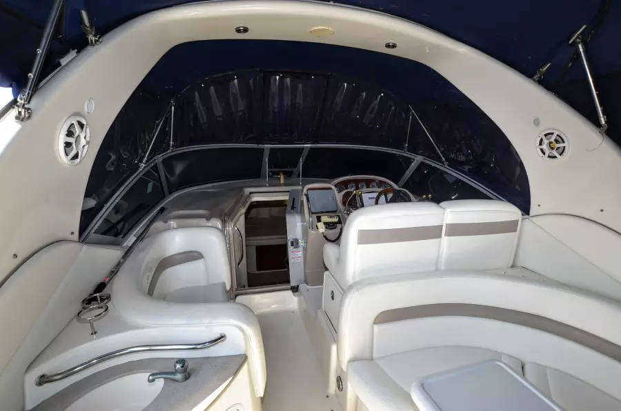 2005 Sea Ray 320 Sundancer