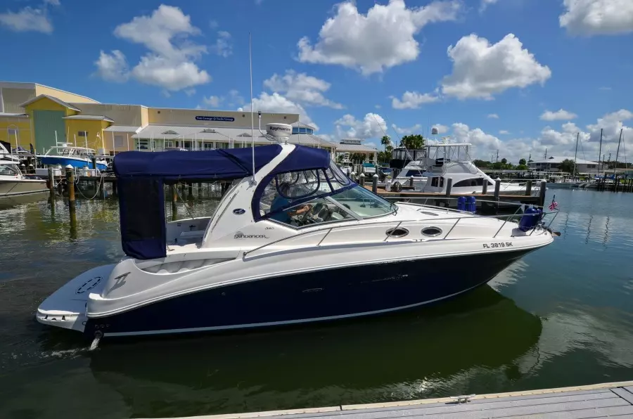 2005 Sea Ray 320 Sundancer