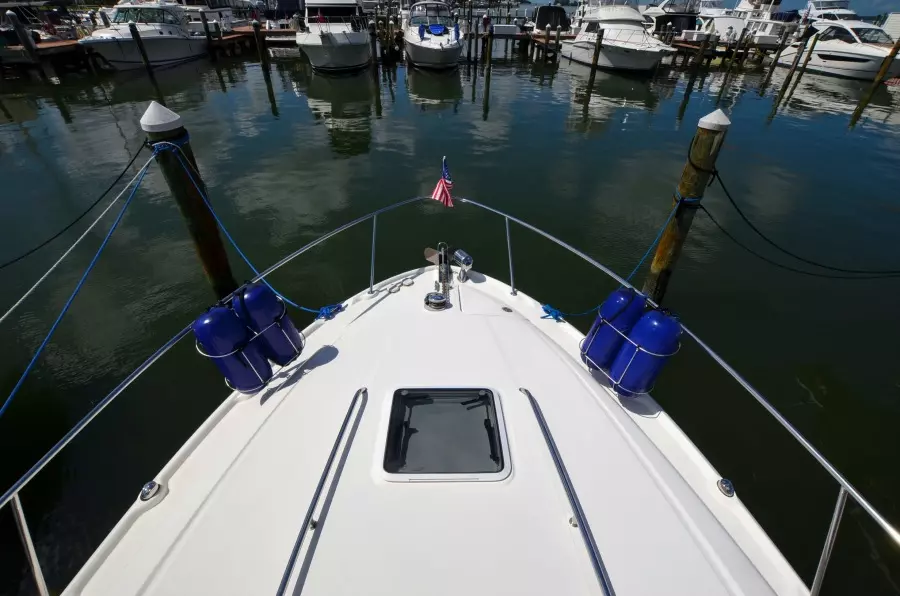 2005 Sea Ray 320 Sundancer