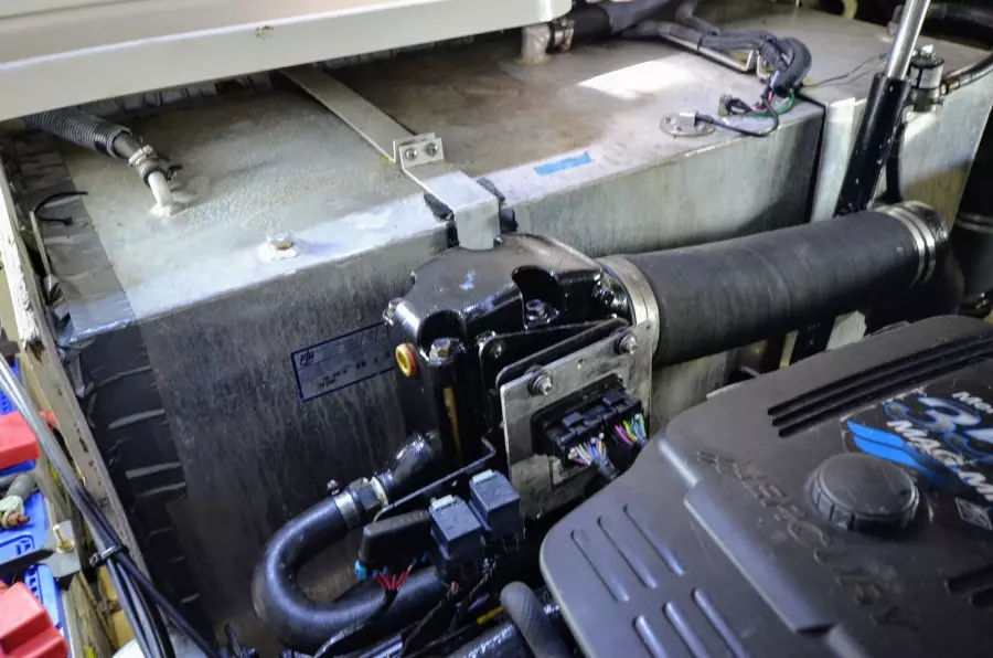 2005 Sea Ray 320 Sundancer