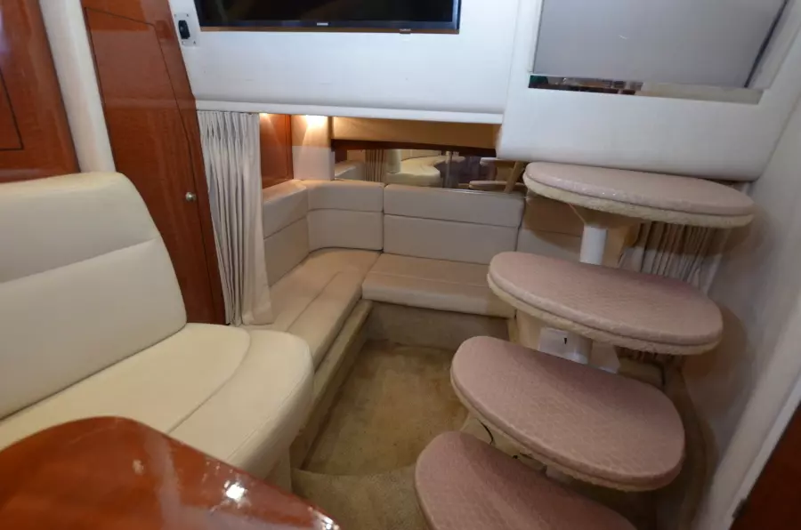 2005 Sea Ray 320 Sundancer