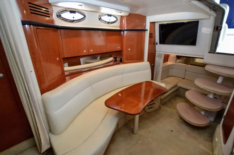 2005 Sea Ray 320 Sundancer