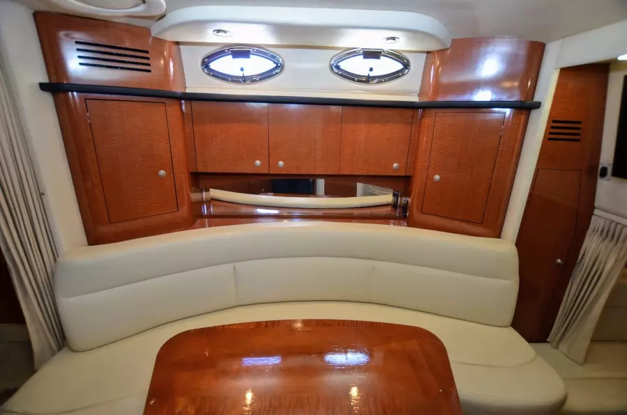 2005 Sea Ray 320 Sundancer
