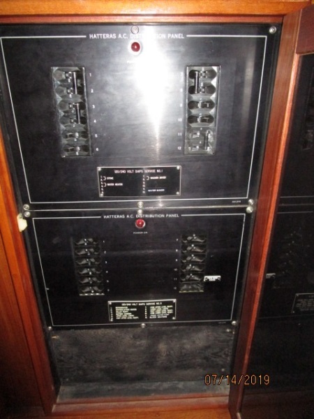 1976 Hatteras 48 LRC