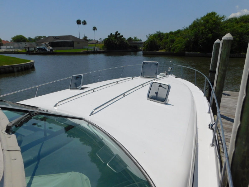 1993 Sea Ray 400 Express Cruiser
