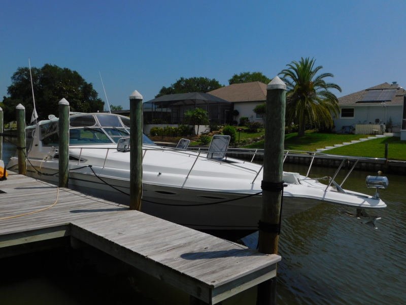 1993 Sea Ray 400 Express Cruiser