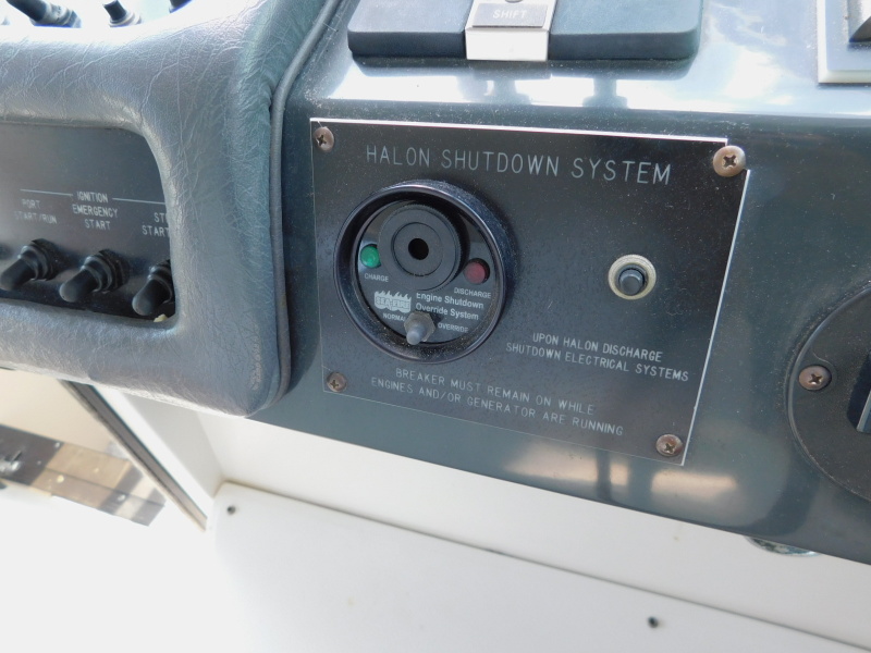 1993 Sea Ray 400 Express Cruiser