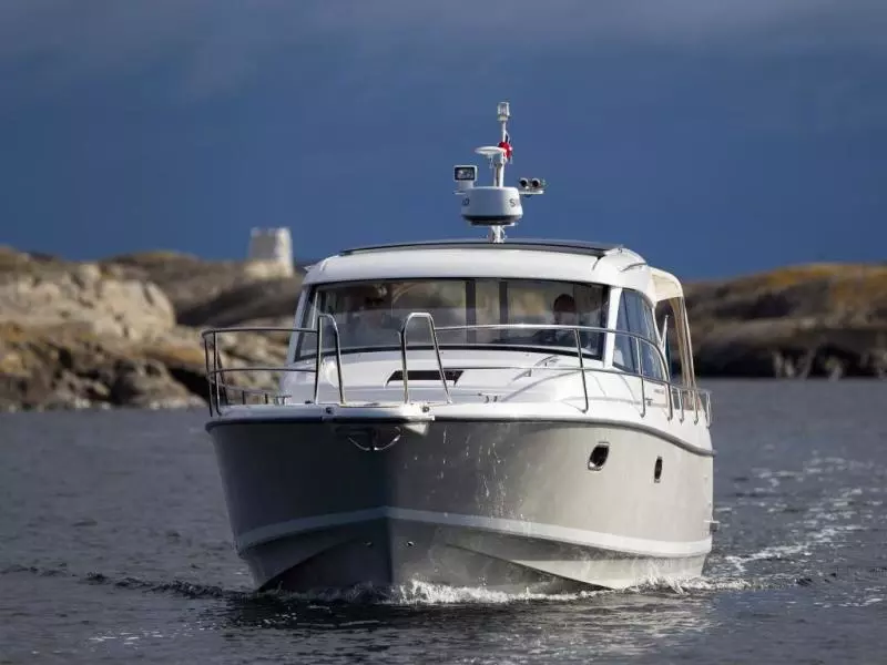 38ft Nimbus Yacht For Sale