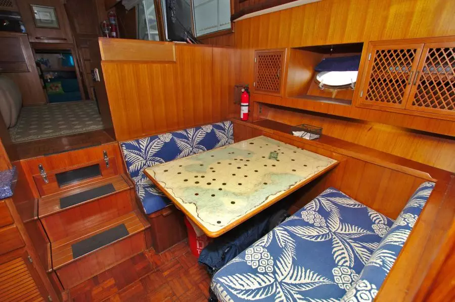 47ft Marine Trader Yacht For Sale