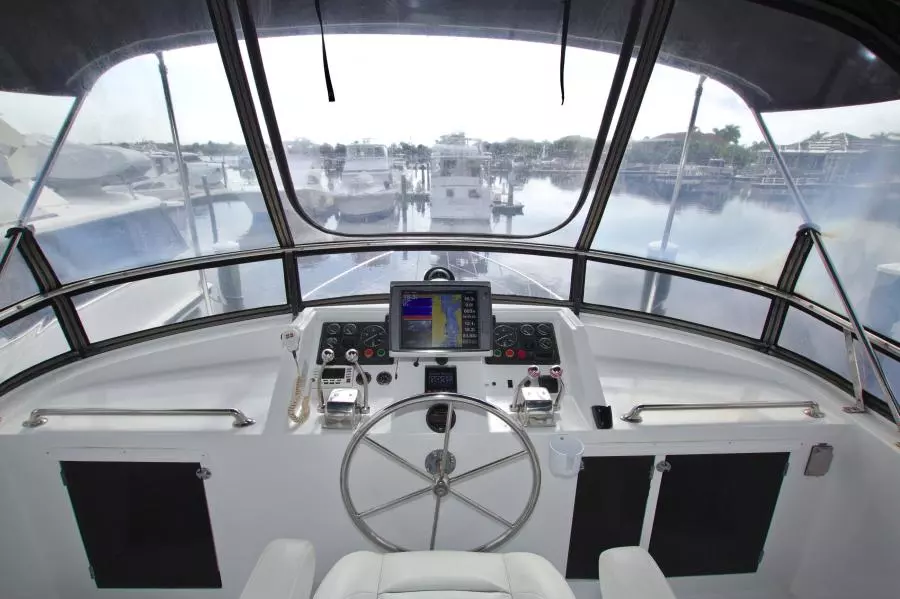 47ft Marine Trader Yacht For Sale