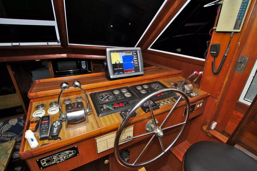 47ft Marine Trader Yacht For Sale
