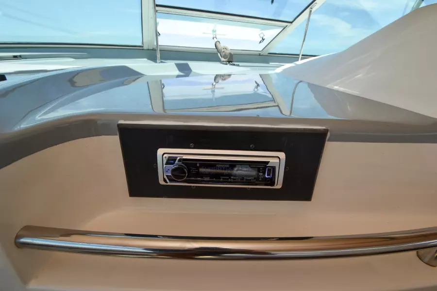 1994 Sea Ray 440 Sundancer