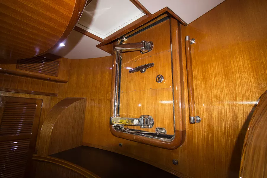 Lazarette Aft Entrance