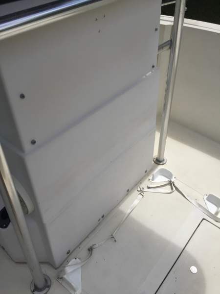 1991 Stratos 20 Center Console