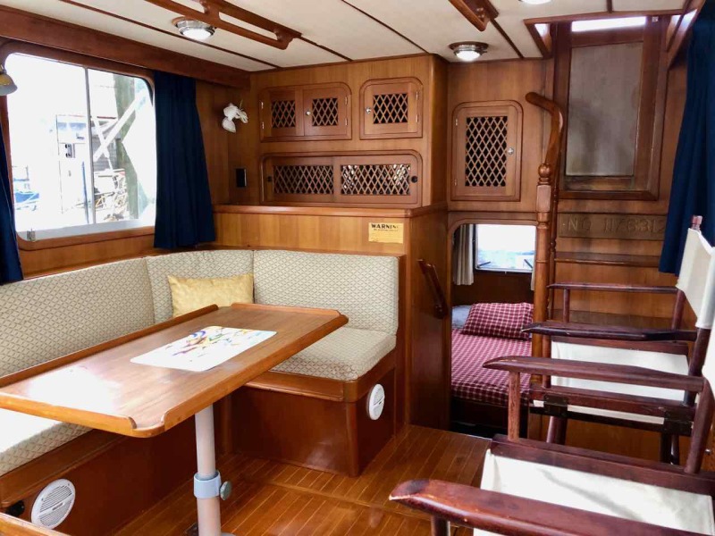 2005 Heritage East Sundeck Trawler