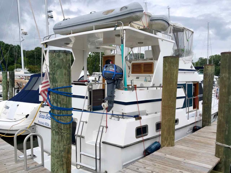 2005 Heritage East Sundeck Trawler