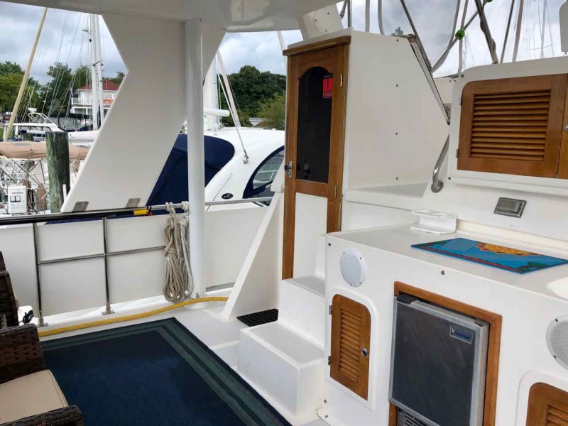 2005 Heritage East Sundeck Trawler