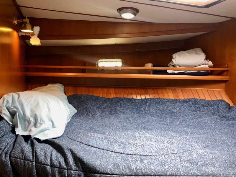 2005 Heritage East Sundeck Trawler