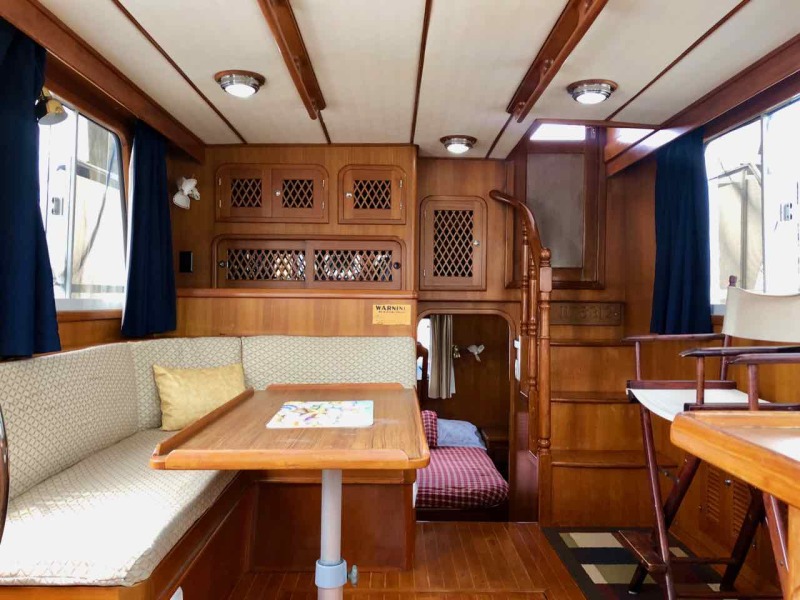 2005 Heritage East Sundeck Trawler