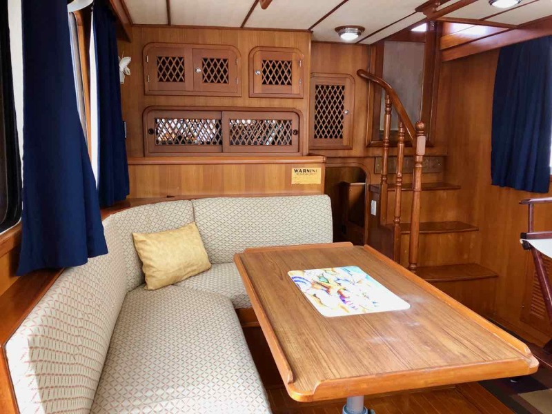 2005 Heritage East Sundeck Trawler