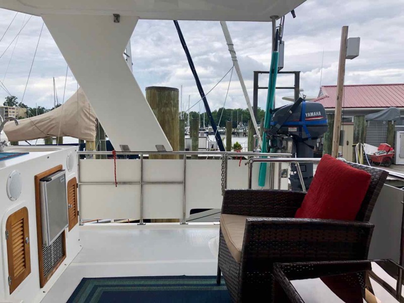 2005 Heritage East Sundeck Trawler