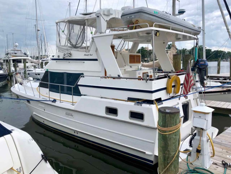 2005 Heritage East Sundeck Trawler