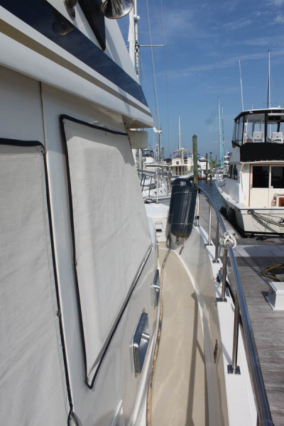 1987 Marine Trader Tradewind