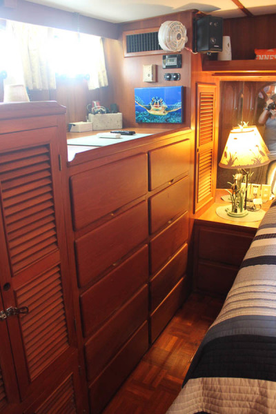 1987 Marine Trader Tradewind
