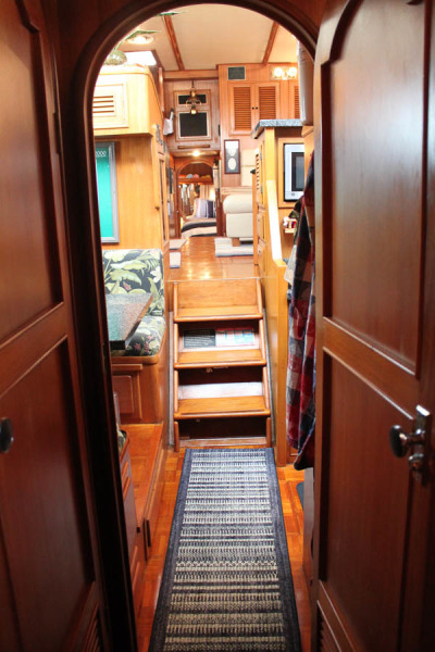 1987 Marine Trader Tradewind