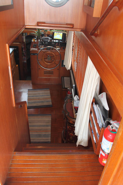 1987 Marine Trader Tradewind