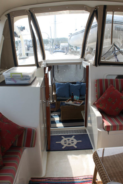 1987 Marine Trader Tradewind