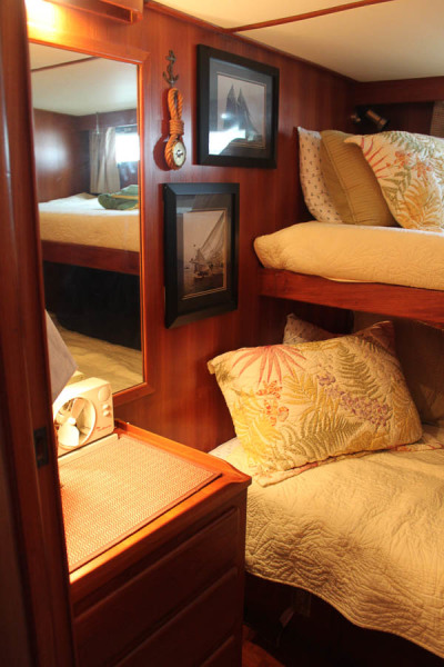 1987 Marine Trader Tradewind