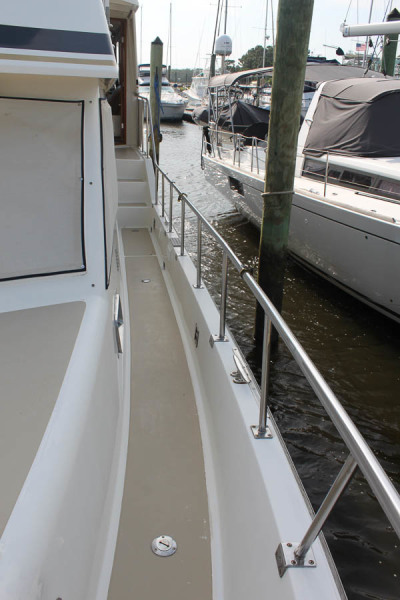 1987 Marine Trader Tradewind