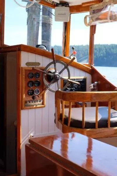 Chaser 26ft Elco Yacht For Sale