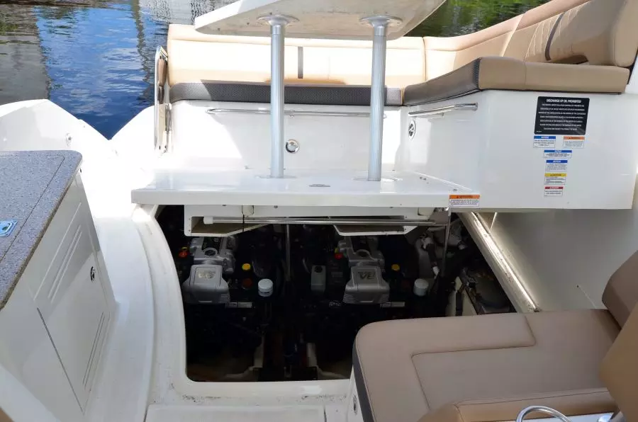 2016 Sea Ray 350 Sundancer