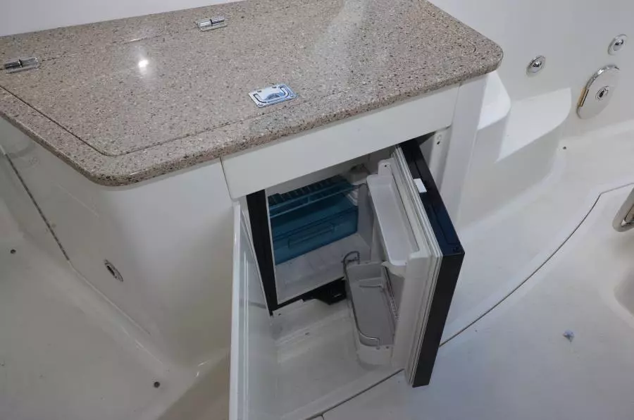 2016 Sea Ray 350 Sundancer