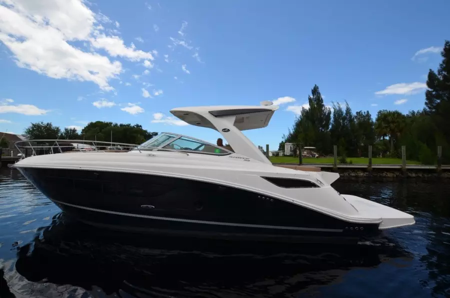 2016 Sea Ray 350 Sundancer