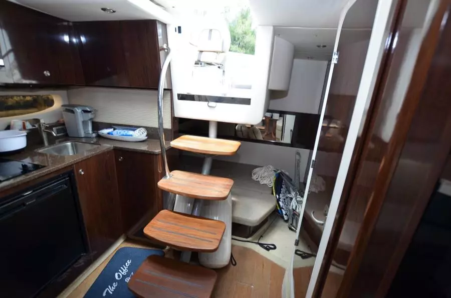 2016 Sea Ray 350 Sundancer